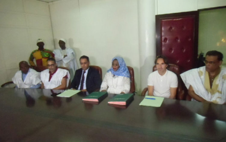 تمديد عقد مدرب موريتانيا لعامين إضافيين