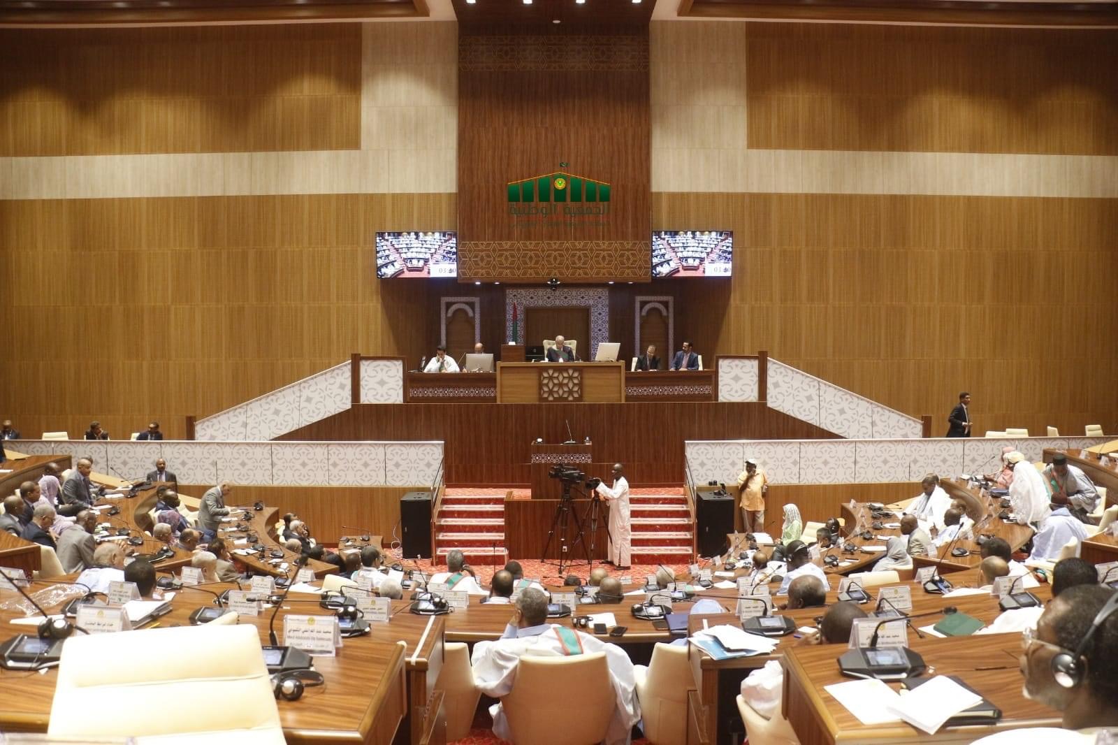 البرلمان يصادق على برنامج الحكومة المقدم من طرف ولد بلال