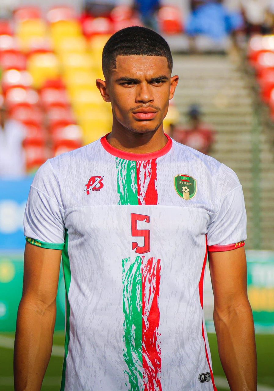 لاعب موريتاني ينهي مسيرته بسبب مشاكل صحية