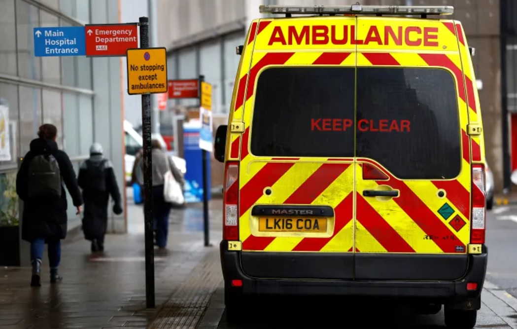 قصة رجل قيل له إنه لن يعيش أكثر من عام لكنه جرب دواء&nbsp;(…)