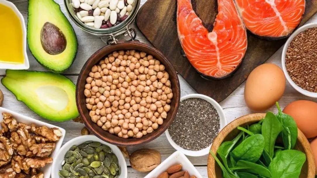 احرص على تناول 7 أطعمة بينها الحلوى لإنقاص وزنك..