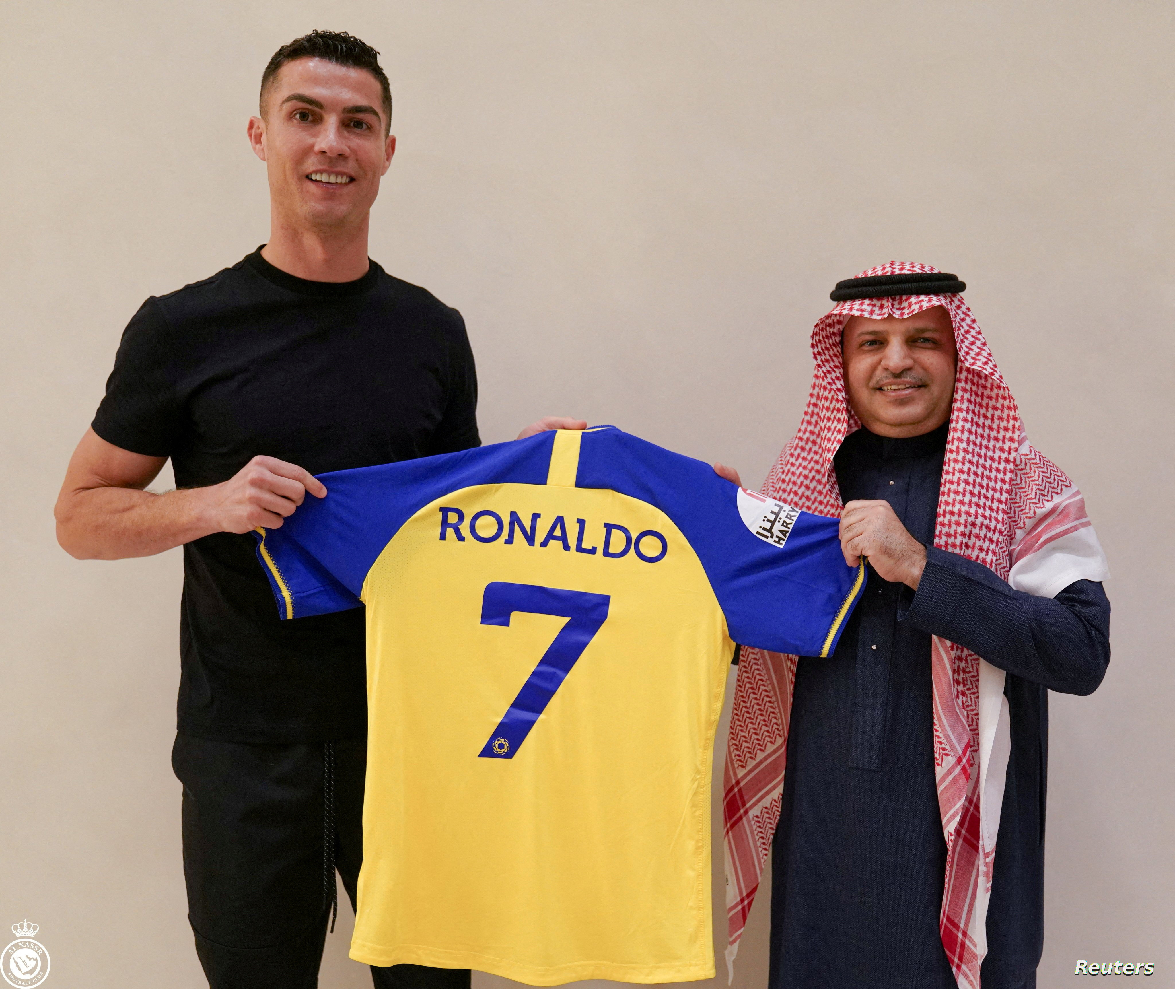 رونالدو يكشف سر انتقاله إلى النصر ويقول: لهذا السبب أنا هنا