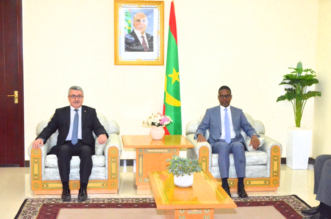 الوزير الأول يبحث مع السفير التركي مشاركة تركيا كبلد&nbsp;(…)