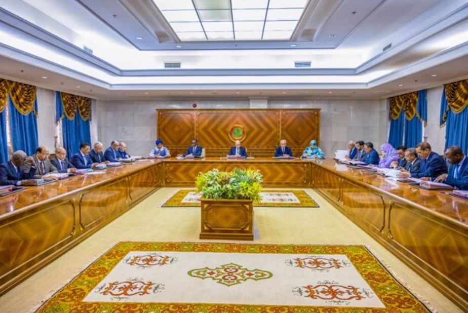 مجلس الوزراء يجري تعيينات ويصادق على توفير المواد&nbsp;(…)