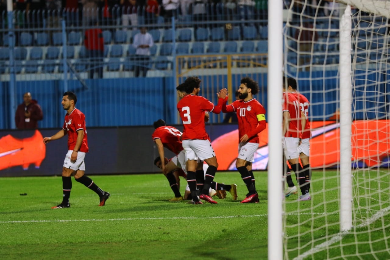 طاقم تحكيم موريتاني يدير مباراة منتخب مصر ومالاوي