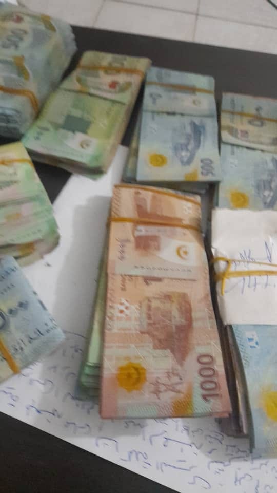 الشرطة تكشف تفاصيل اعتقال العصابة التي قامت بسرقة ملايين (…)