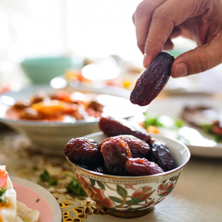 دراسة بريطانية: هكذا تأكل ليلا دون أن يزيد وزنك