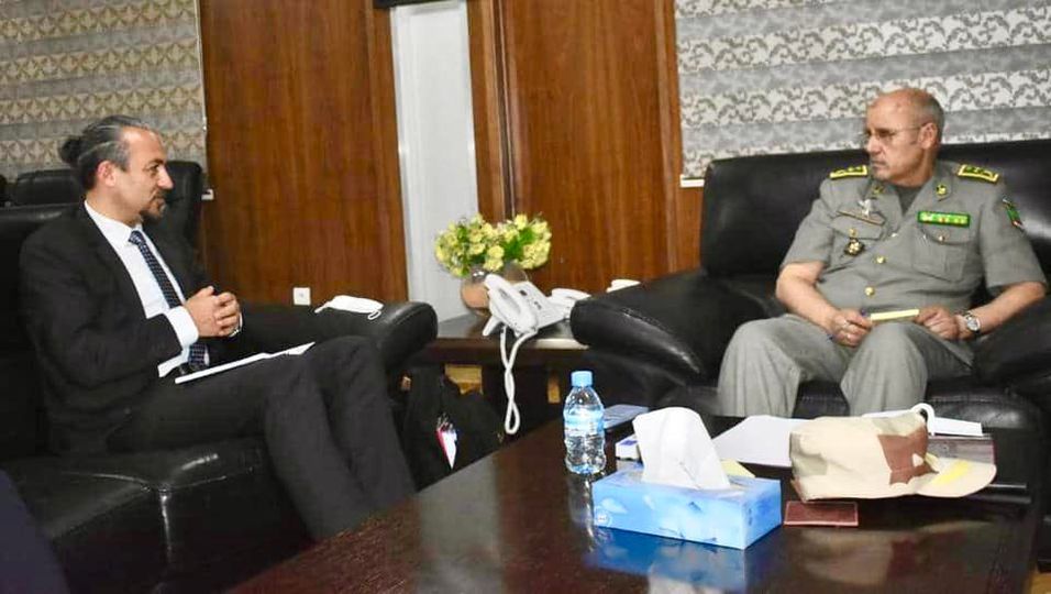 قائد الأركان العامة للجيوش الموريتاني يستقبل بعثة من حلف&nbsp;(…)