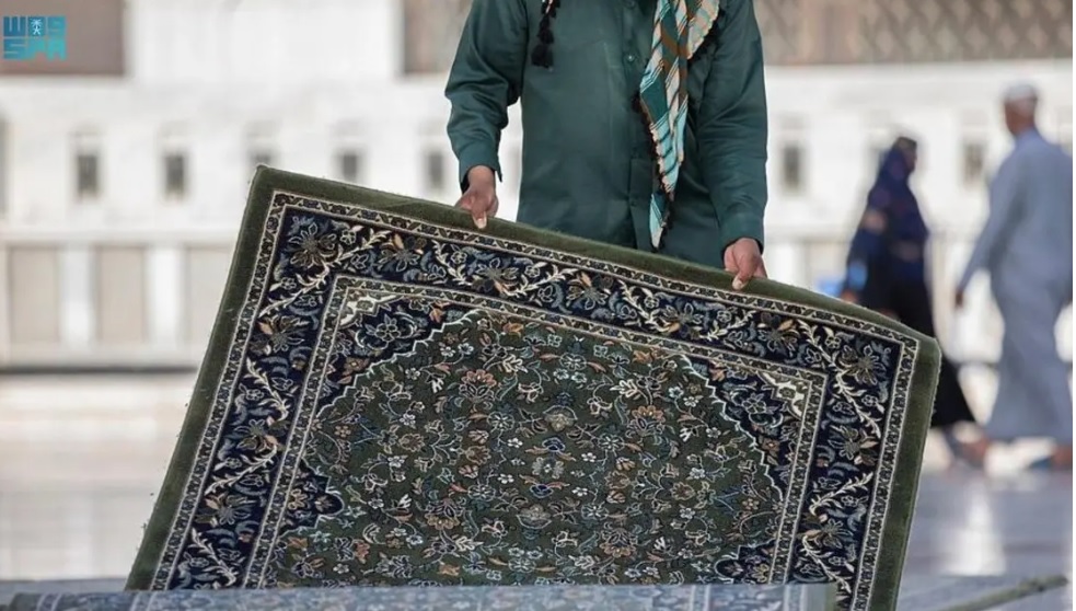 25 ألف سجادة بالمسجد النبوي ذات جودة ومواصفات دقيقة:&nbsp;(…)