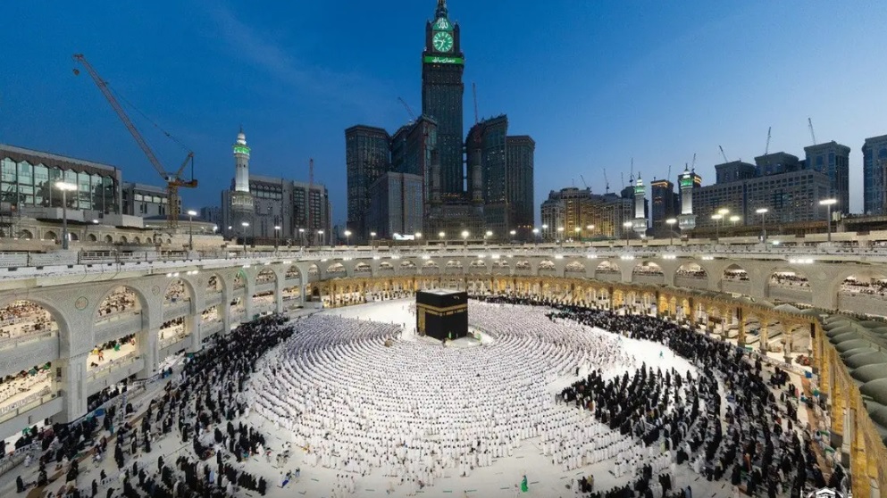 ‏أمن وسلام: صور من الحرمين الشريفين في رمضان..