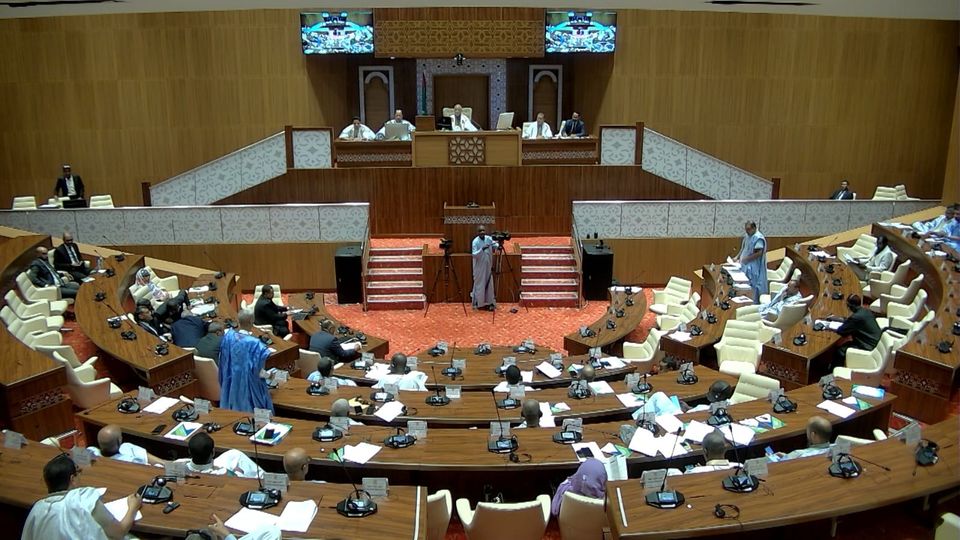 البرلمان يصادق على قانون يتعلق بحرية الاسعار والمنافسة