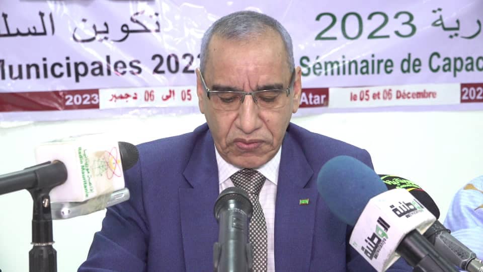 وزير الداخلية من أطار: إشْراكُ سكان كل منطقة في التسييرِ&nbsp;(…)