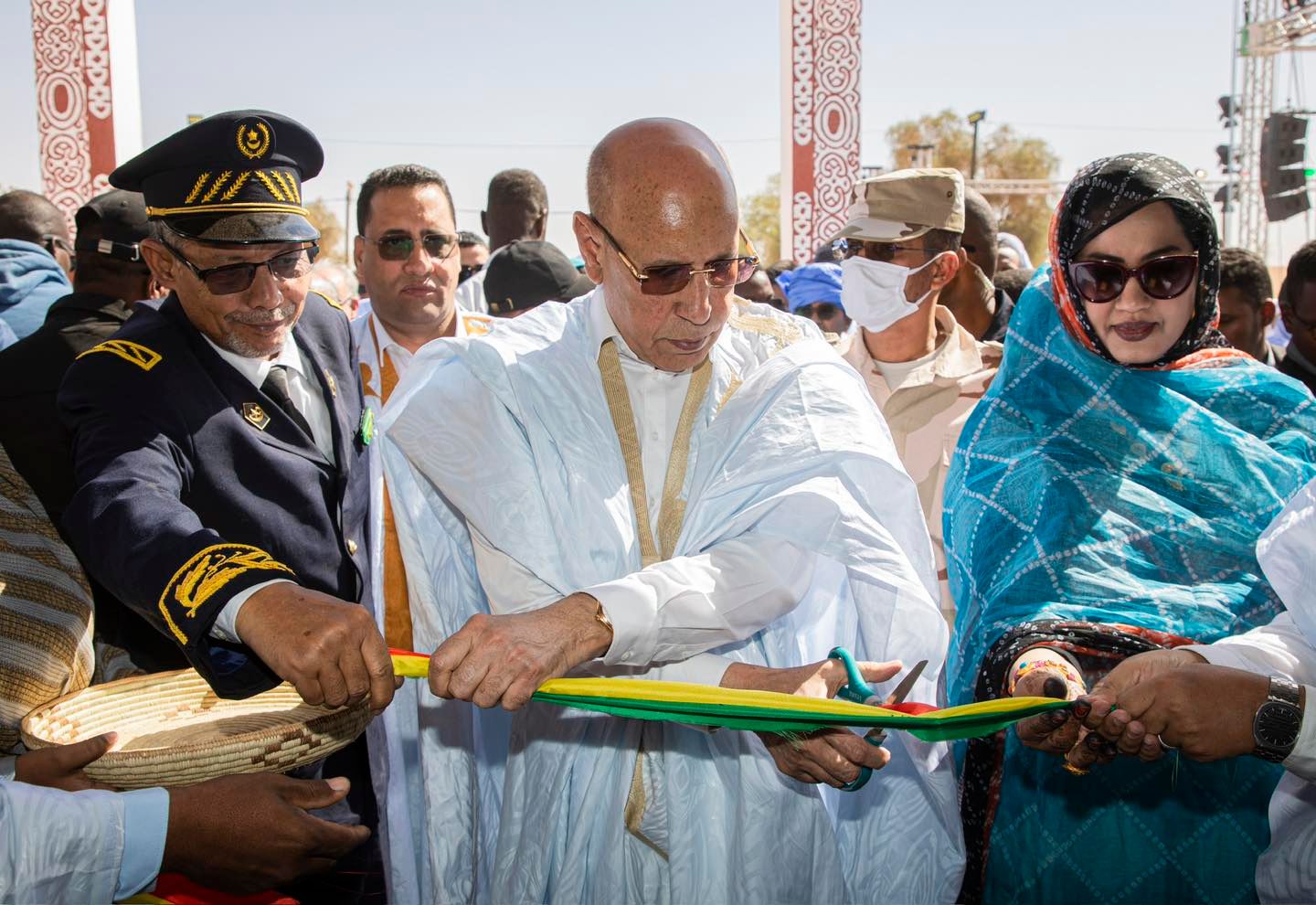 ولد الغزواني يفتتح المعرض الخاص بمهرجان مدائن التراث في&nbsp;(…)