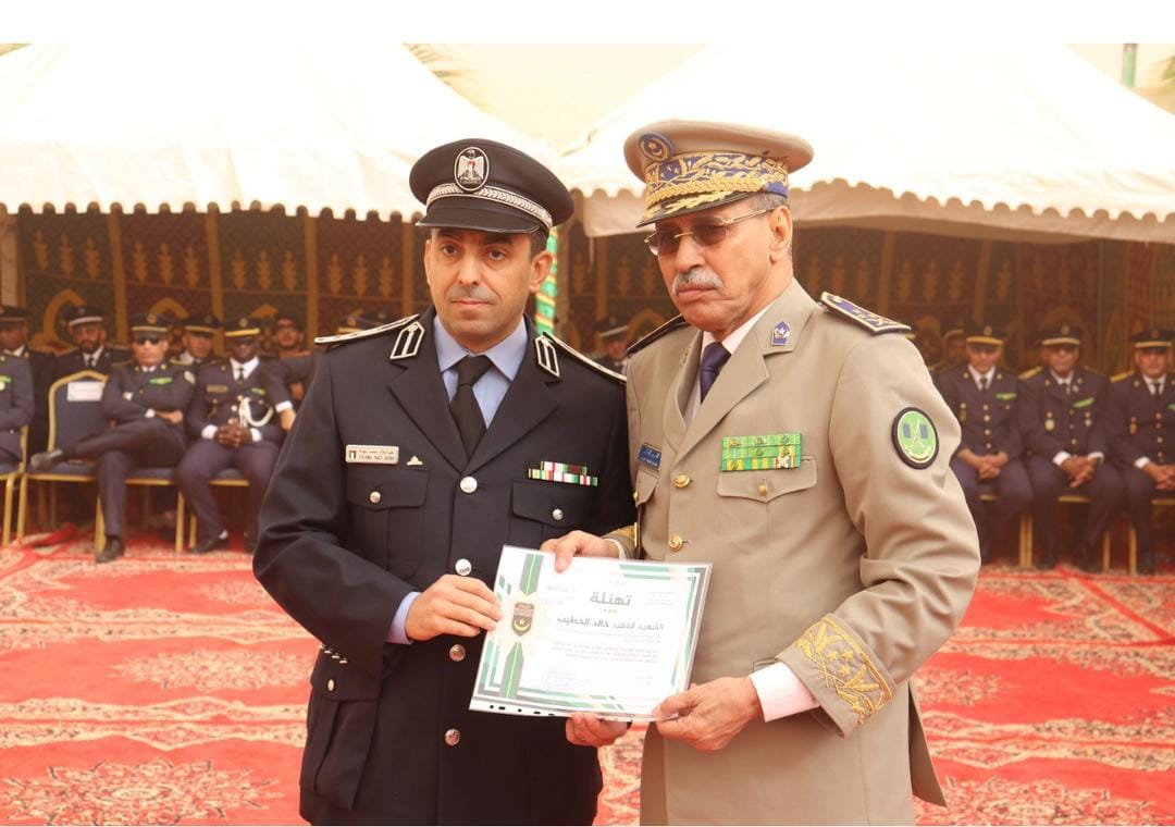 الشرطة الموريتانية تكرم شرطي فلسطيني كان بمدرسة الشرطة&nbsp;(…)