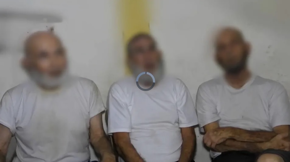 رسالة أسرى إسرائيليين في غزة بثتها القسام: 