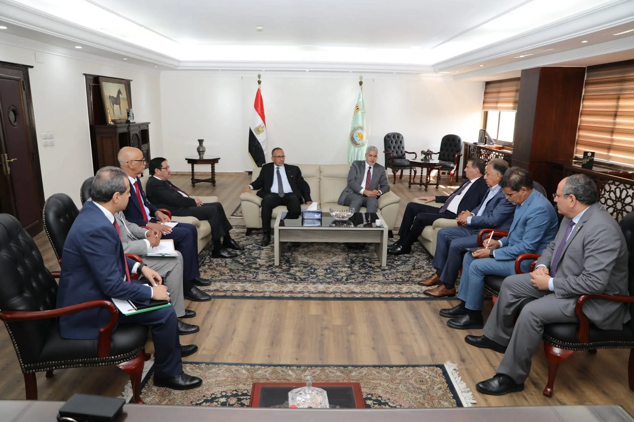 موريتانيا ومصر تبحثان تأسيس فرع لمركز البحوث الزراعية في (…)