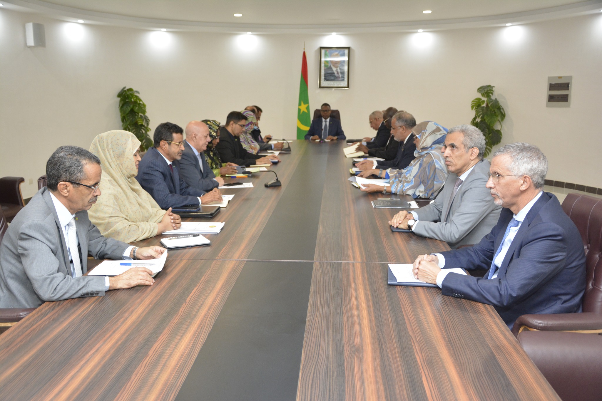 الحكومة تنشئ لجنة لمكافحة الفساد يرأسها الوزير الأول