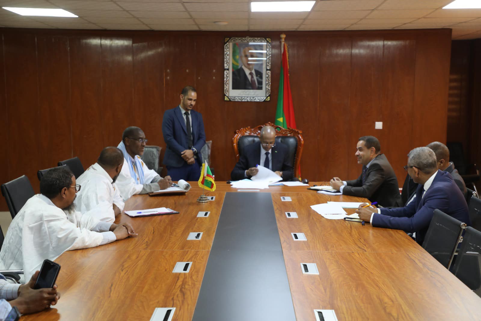 وزير التنمية الحيوانية يبحث تحسين نظافة سوق الميناء&nbsp;(…)