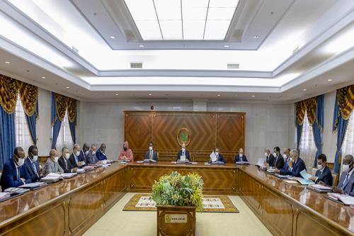 مجلس الوزراء يصادق على إعادة هيكلة الشركة الموريتانية&nbsp;(…)