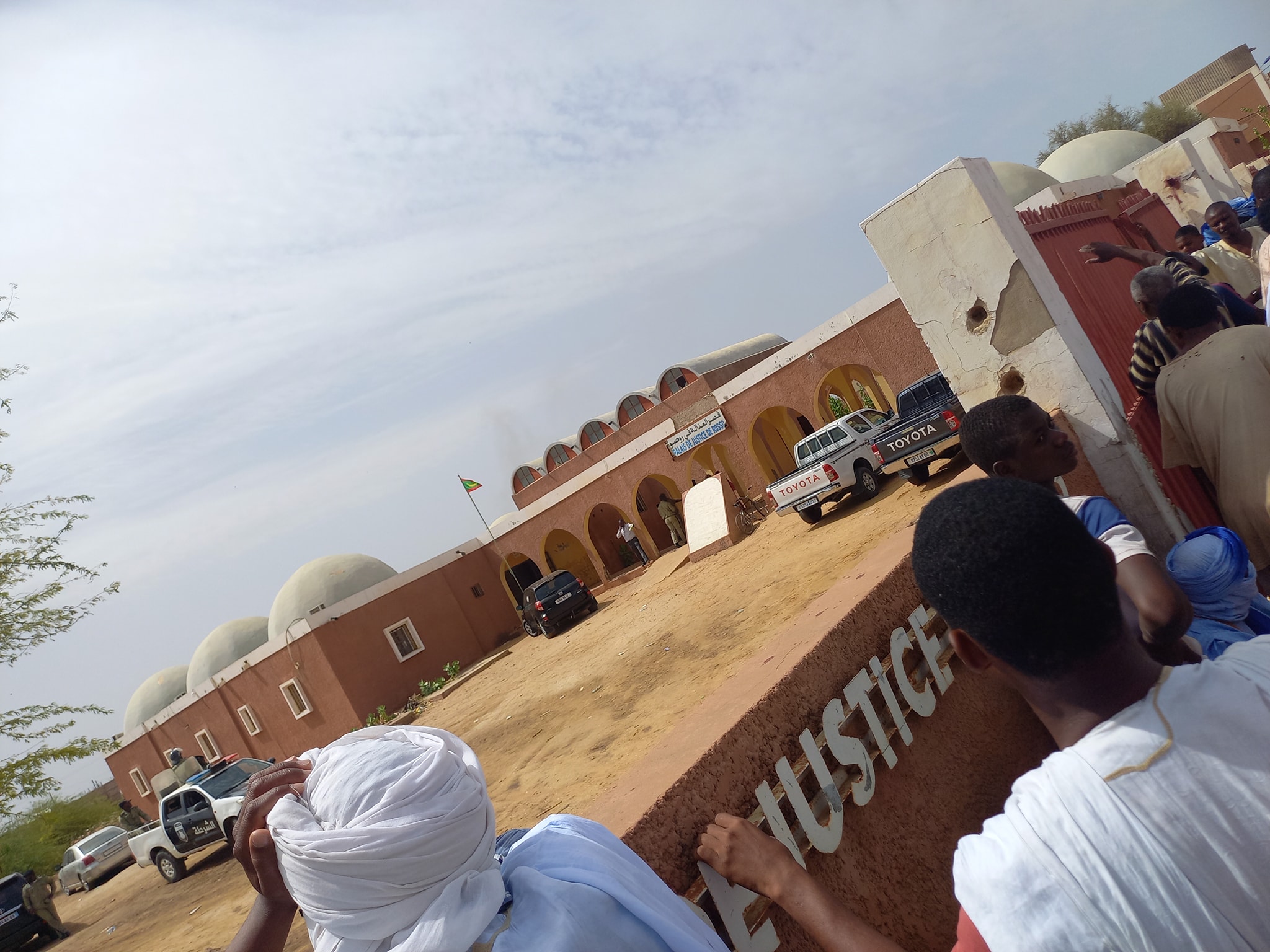 أحداث الركيز: محكمة روصو تستجوب حوالي 30 متهما وتستكمل&nbsp;(…)