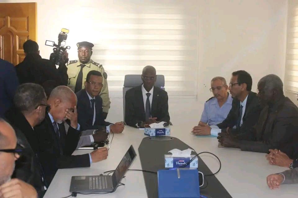 وزير الصيد يأمر بحلحلة مختلف مشاكل قطاع الصيد وتحسين&nbsp;(…)