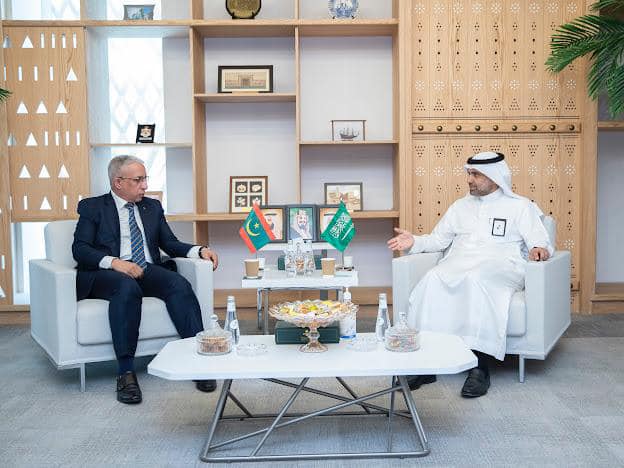 تفاصيل لقاء وزير الصحة الموريتاني بوزير الصحة السعودي