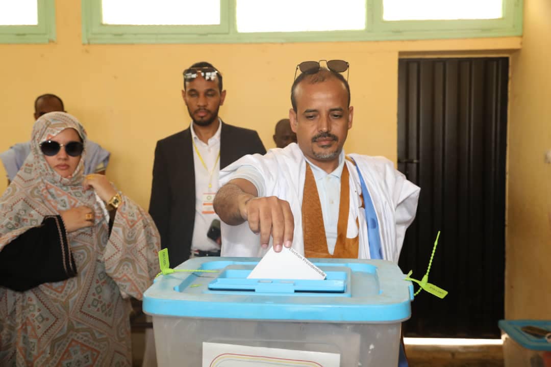 رئيس حزب الخيار الآخر مرشح الرئاسيات ولد الوافي يعلق على&nbsp;(…)