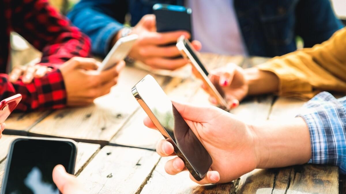 دراسة طبية: لا صلة بين الجوال وسرطان المخ