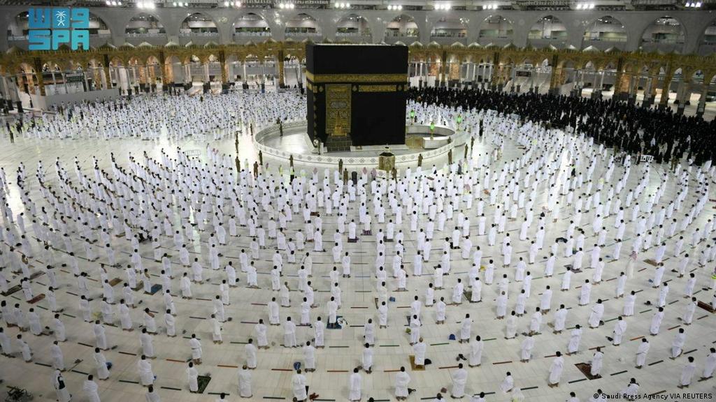 أفضال وروائع الأعمال المستحبة في عشر ذي الحجة