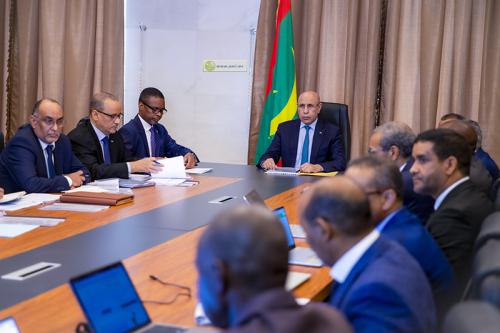 الرئيس ولد الغزواني للجنة تنفيذ المشاريع: يجب التفاعل&nbsp;(…)