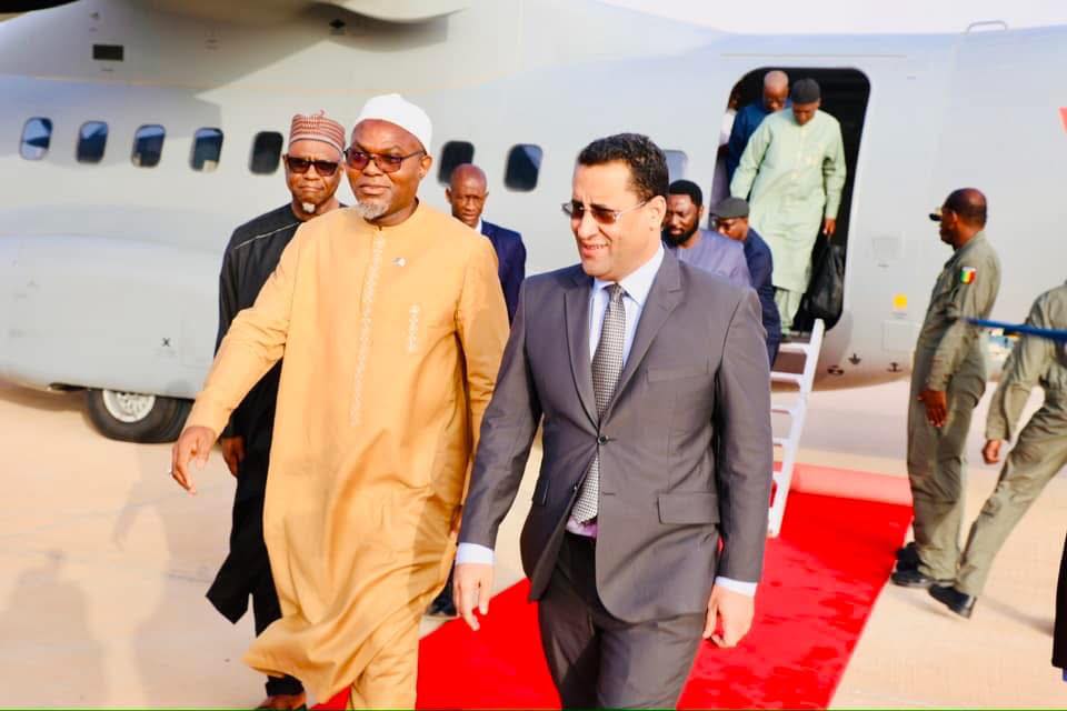 نائب رئيس غامبيا يبدأ زيارة عمل لموريتانيا تدوم ثلاث أيام