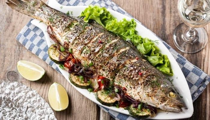 خبير تغذية: تناول الأسماك لتقضي على الإجهاد