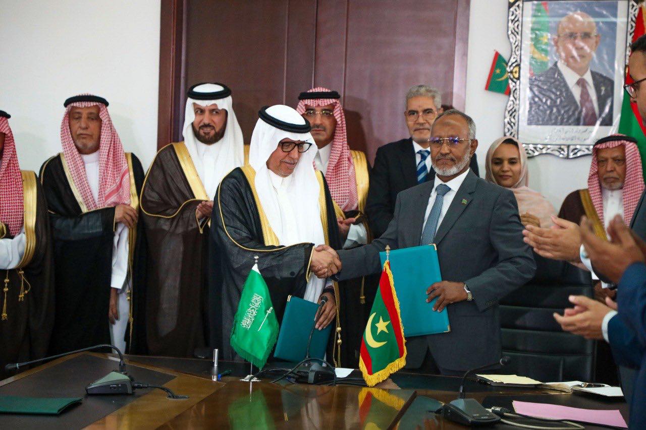 موريتانيا توقع اتفاقية بناء وتجهيز مستشفى الملك سلمان بن (…)