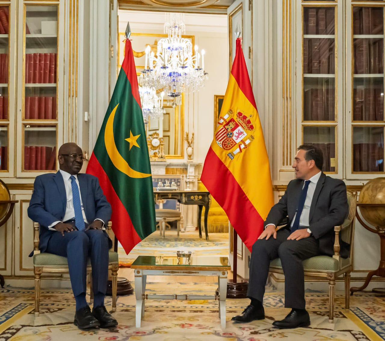 وزير الخارجية الموريتاني يبحث وزير الخارجية الإسباني (…)