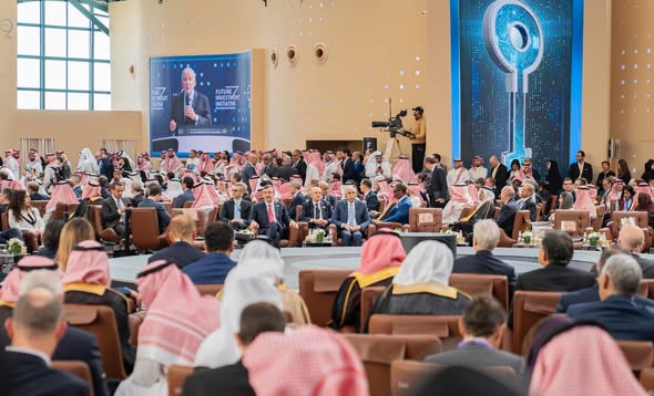 إلى جانب عدد من رؤساء الدول.. الرئيس غزواني يشارك في (…)