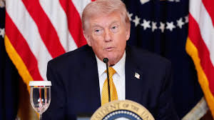 طرامب سيهرب من الحرب