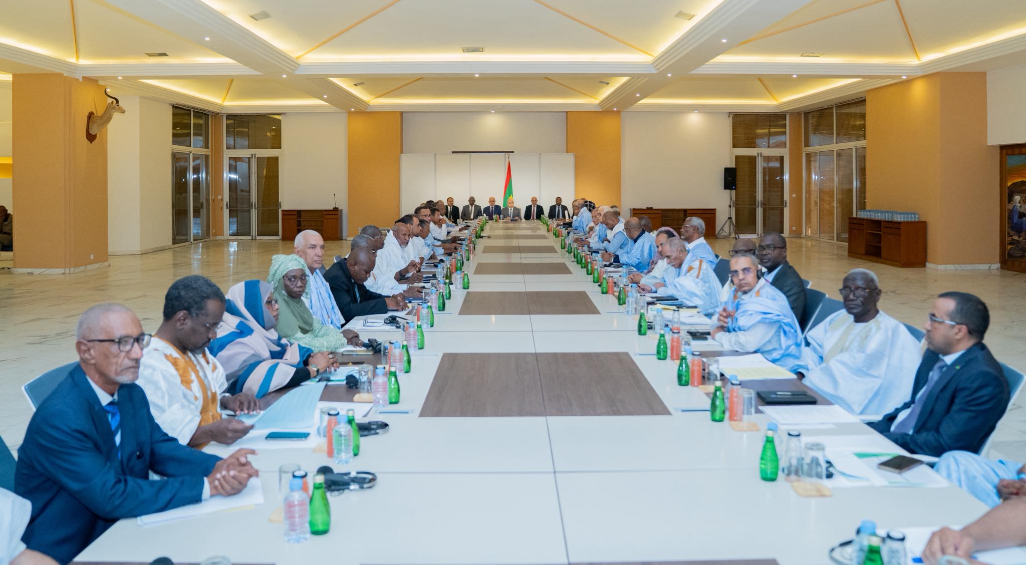 في ضوء تداعيات حرب إيران رئيس الجمهورية يجتمع بالأحزاب