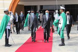 ولد الغزواني يسافر إلى الجزائر للمشاركة في القمة العربية&nbsp;(…)