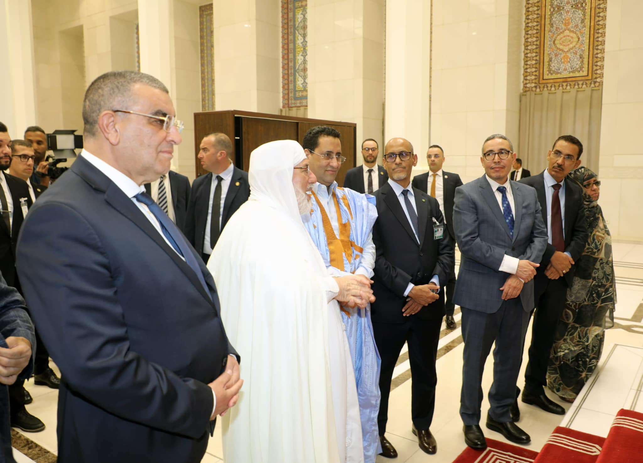 الوزير الأول ولد اجاي يزور جامع الجزائر ثالث أكبر&nbsp;(…)