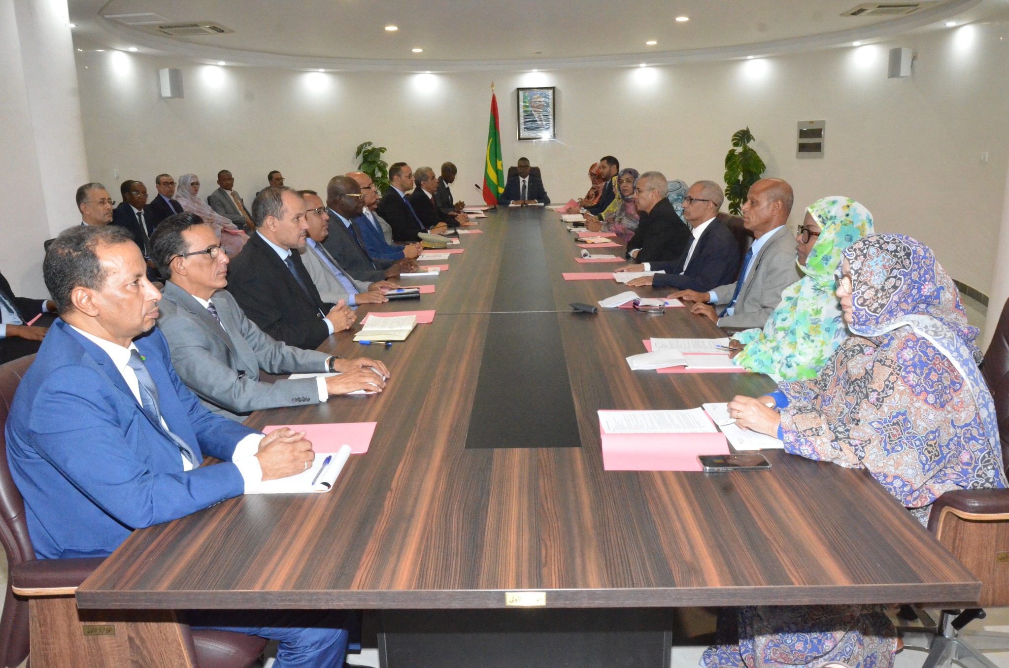 هذا ما قاله الوزير الأول في اجتماعه بديوان الوزارة الأولى