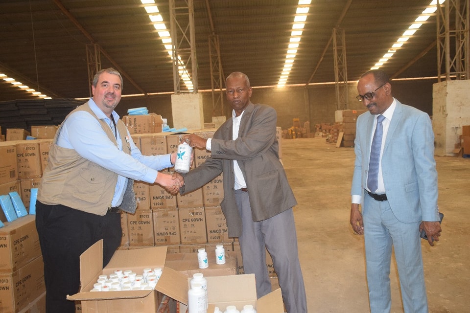 منظمة الرؤية العالمية تمنح موريتانيا  1255 كرتونا من&nbsp;(…)