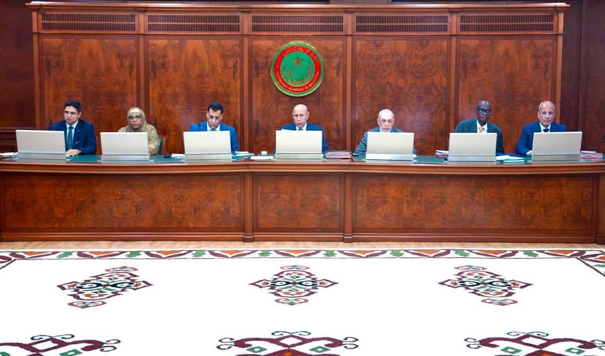 إلى مجلس الوزراء  في أول اجتماع بعد العطلة السنوية..