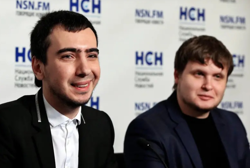 قصة مخادع روسي أوهم رئيس بولندا أنه ماكرون وبحث معه&nbsp;(…)