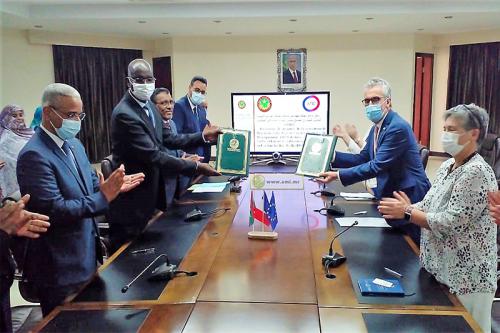 وزير النقل لممثلي اتحاديات النقل: هذه هي الإجراءات التي&nbsp;(…)