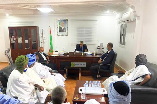 وزير التنمية الحيوانية للناقلين والجزارين: يجب نقل&nbsp;(…)