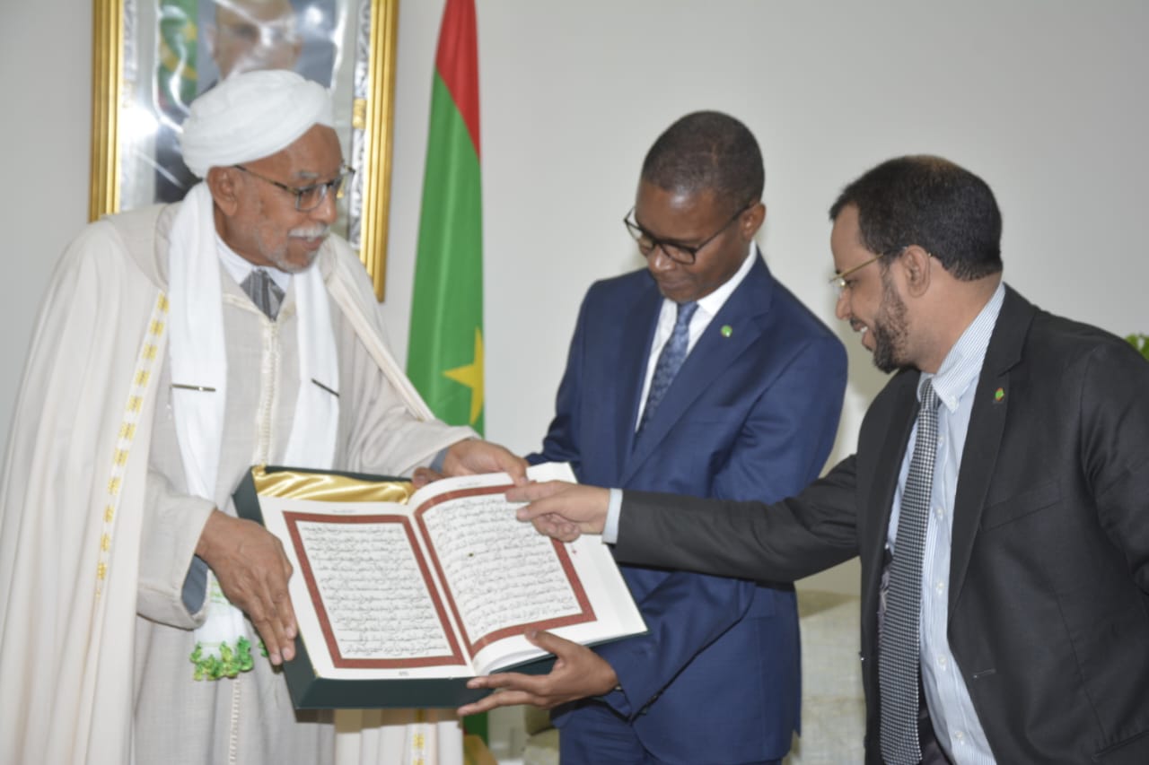 الوزير الأول يبحث مع الخليفة العام للطريقة التيجانية في&nbsp;(…)