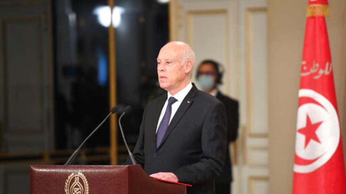 قيس سعيد: هناك نظام خفي ما زال يحكم تونس