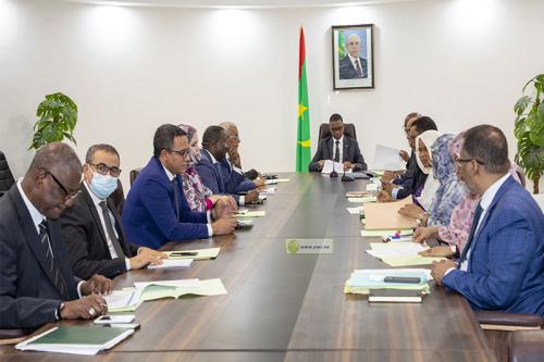 الوزير الأول للجنة الوزارية المكلفة بالزراعة: يجب تذليل&nbsp;(…)