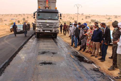 وزير النقل للشركات المنجزة لطريق ألاك - بوتلميت: الشركات&nbsp;(…)