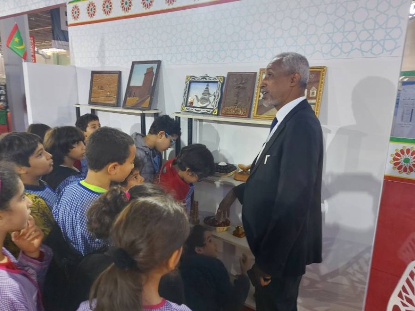 «تونس للكتاب» يحتفي بمخطوطات موريتانيا